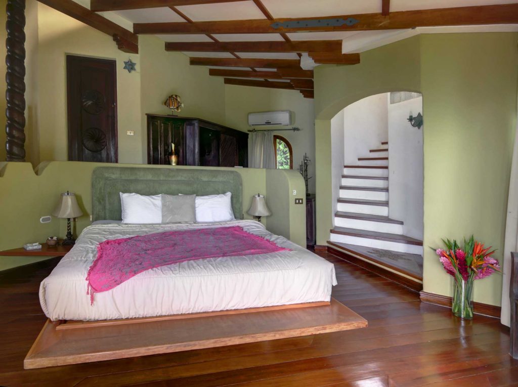 The king bed in the master bedroom faces the ocean for a fantastic view as you wake up in paradise each morning.