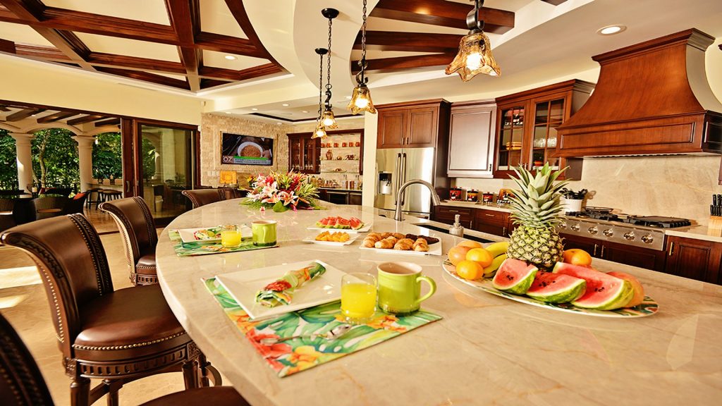This open concept breakfast area has many key points to choose from, meals are important and should be enjoyed