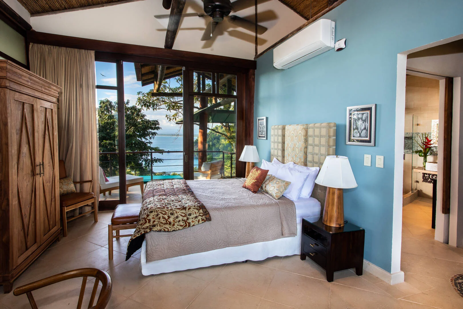 ocean-view-bedroom-coastal-tones-ensuite-manuel-antonio
