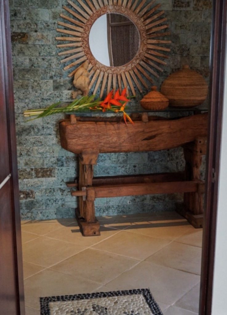 This entrance way shows you a small glimpse of the rest of the home. 