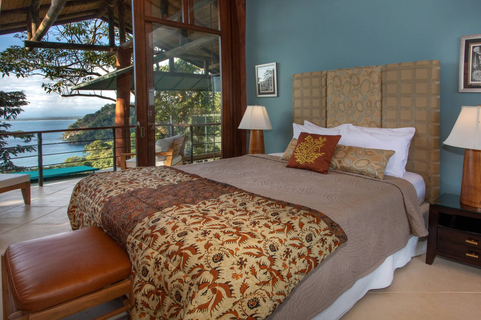 ocean-view-bedroom-private-terrace-family-villa-manuel-antonio