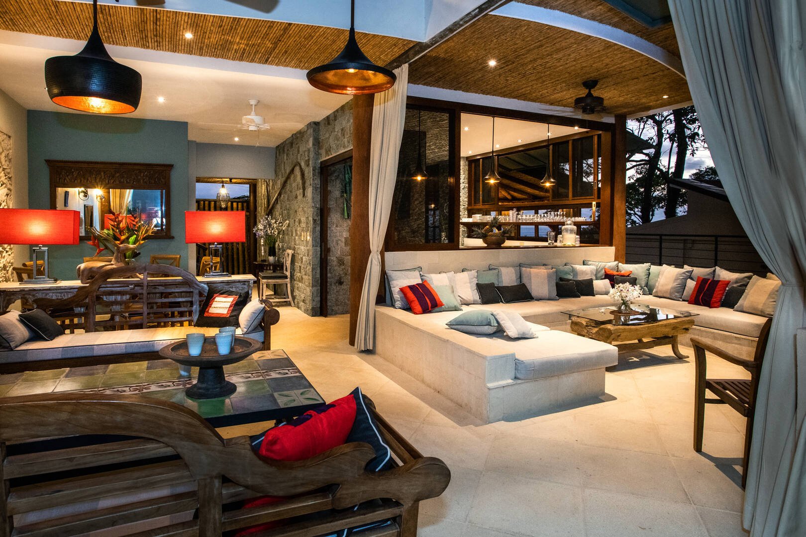 open-air-family-living-dining-space-manuel-antonio-villa