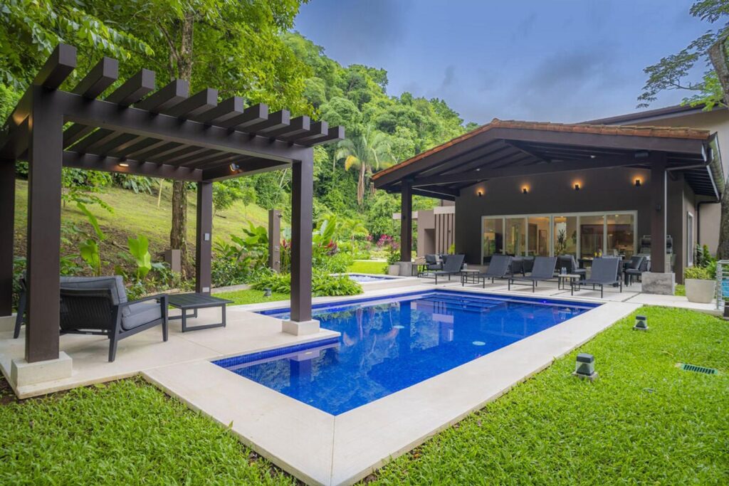 luxury villa escape
