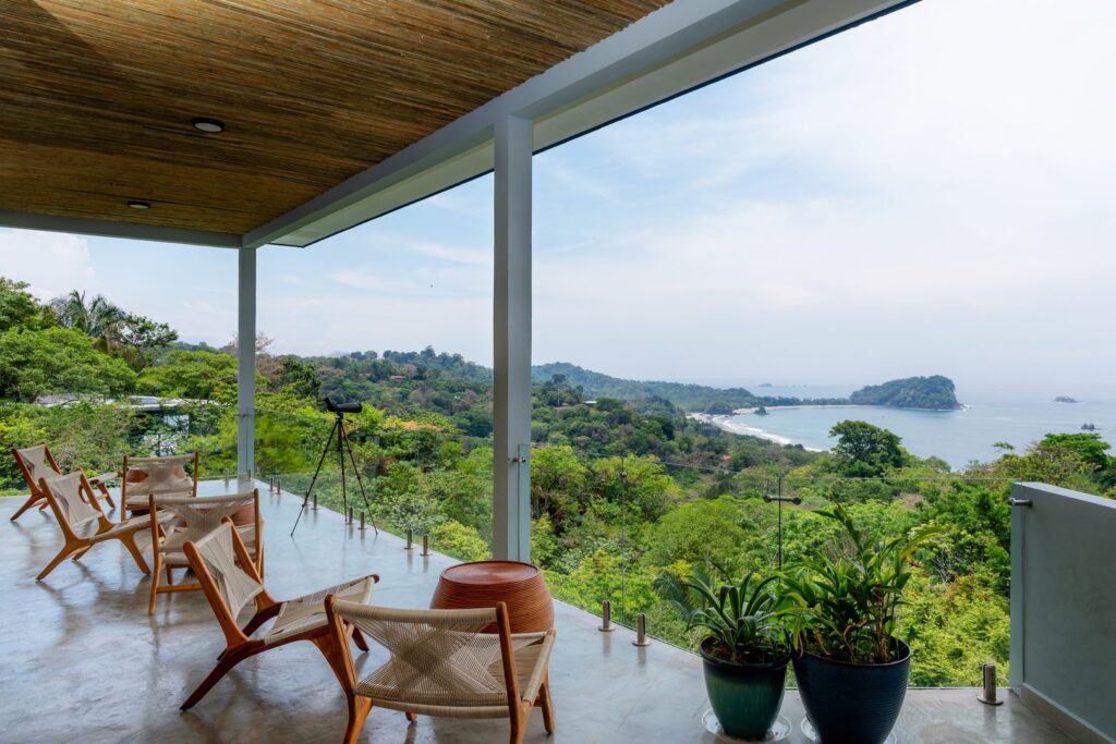 This magnificent villa in Manuel Antonio will give your family many beautiful moments to remember for years to come.