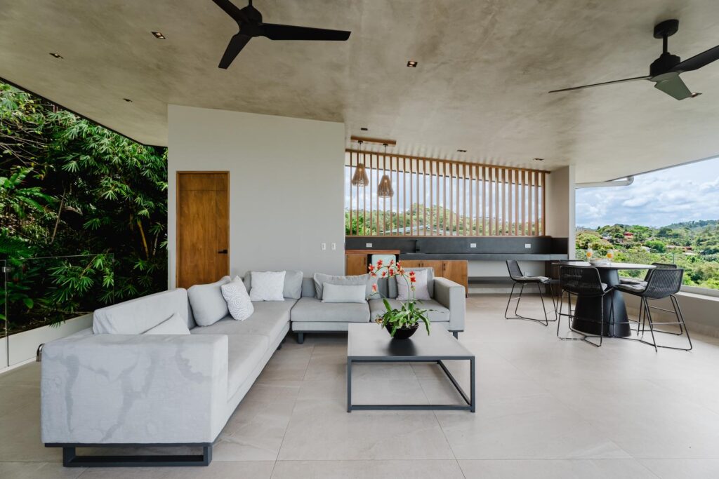 A generous open-air setting where gatherings unfold with ease.