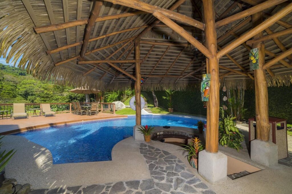 The pool of this villa virtually guarantees that you have a most excellent time on your memorable vacation
