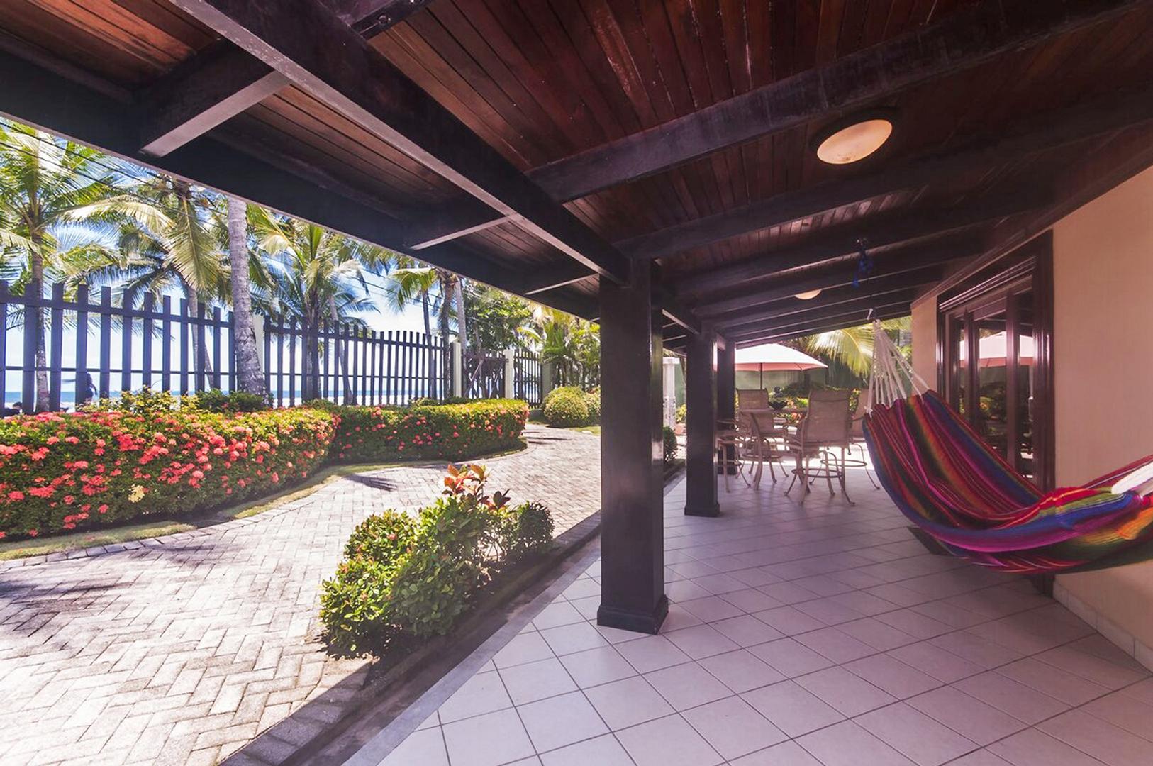 gorgeous oceanfront hideaway