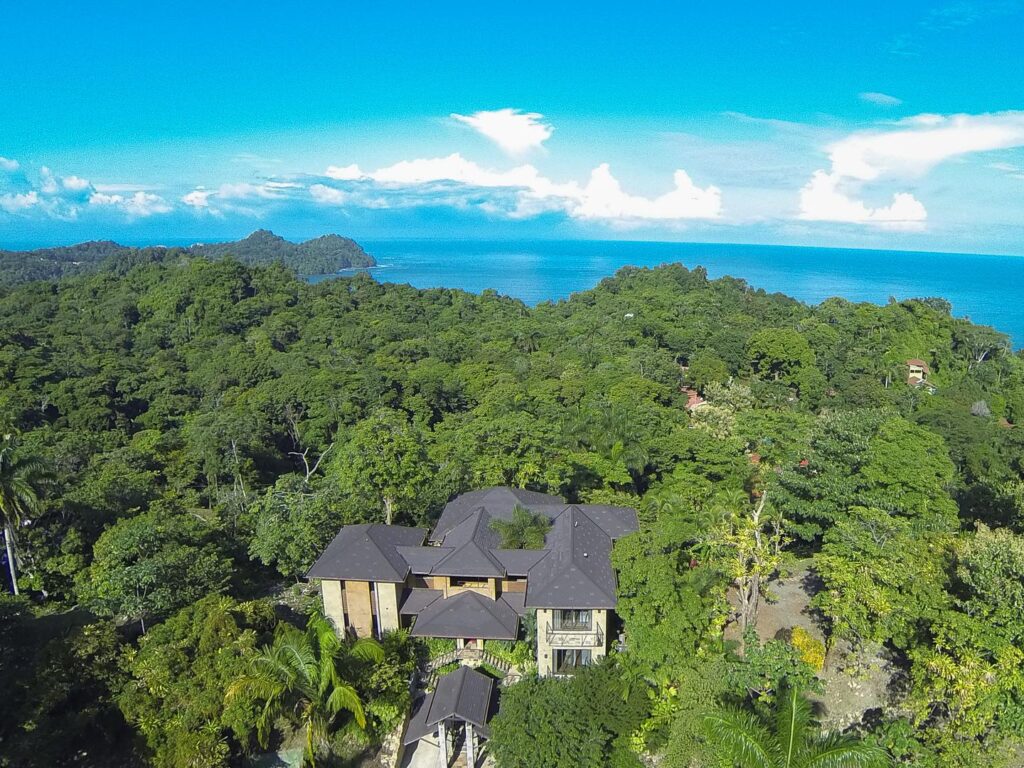 A quiet hilltop sanctuary overlooking Manuel Antonio’s lush coastline.