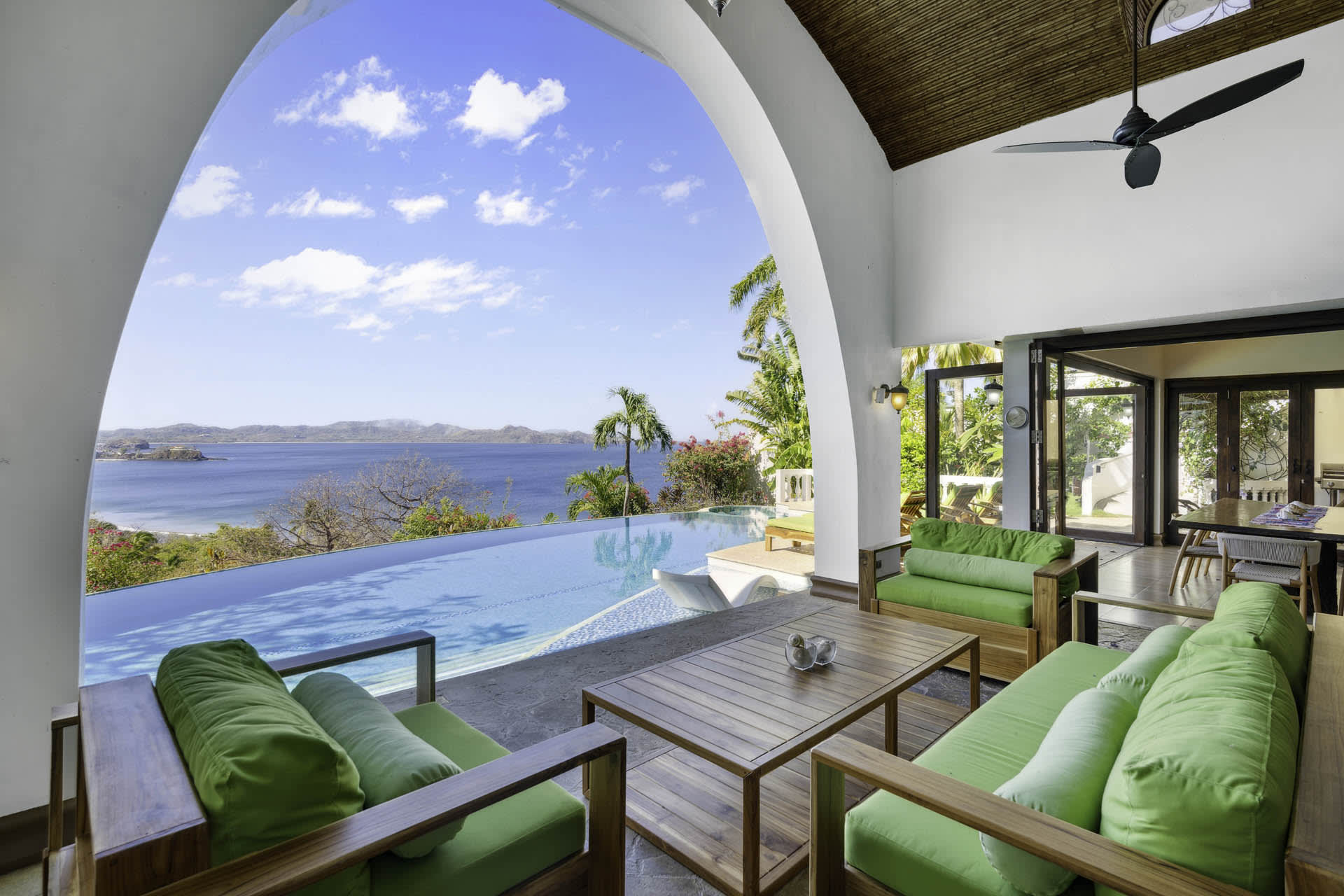Luxury Vacation Villa in Playa Flamingo, Costa Rica