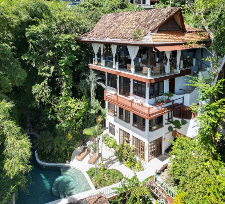 luxury villas near Manuel Antonio National Park